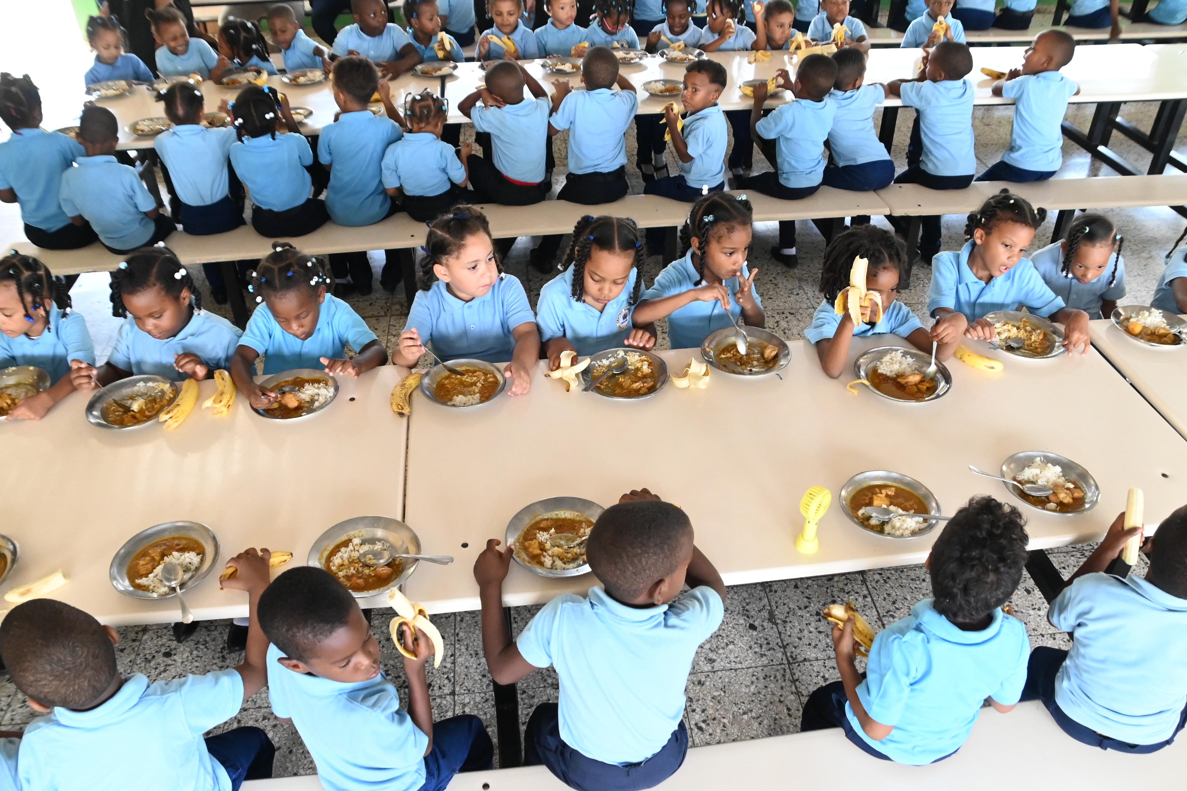 Programa Mundial de Alimentos destaca alimentación escolar representa hasta el 10 % de los ingresos mensuales de familias